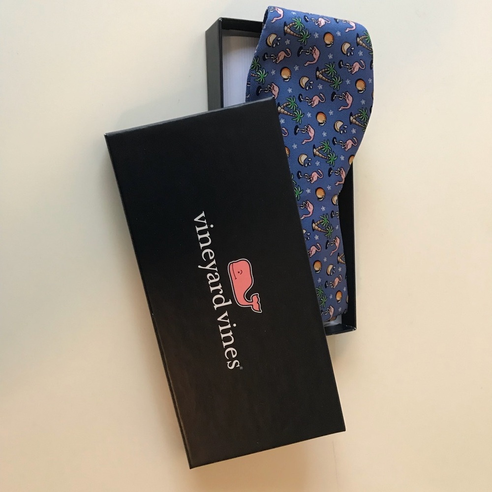 Vineyard Vines Bow Tie